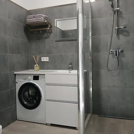 Limnos Apartman *
